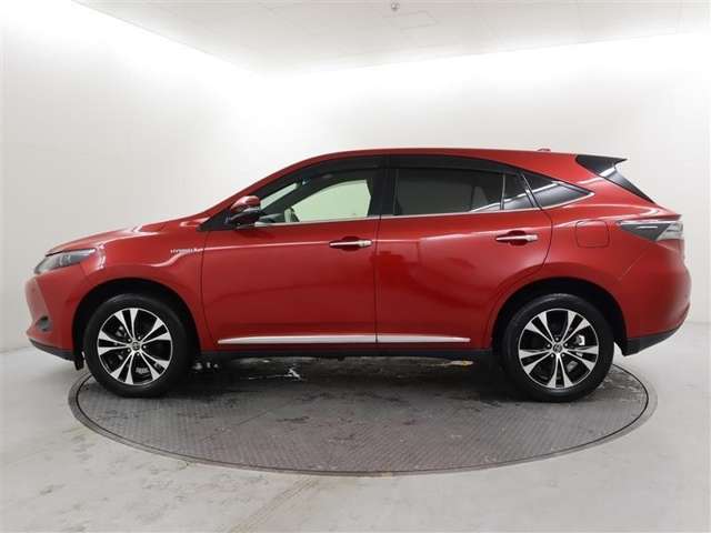 Toyota Harrier 4