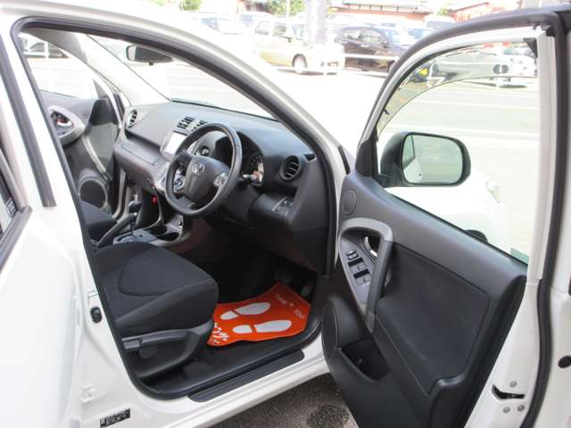 Toyota Vanguard 10