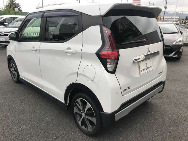 Mitsubishi eK X 9