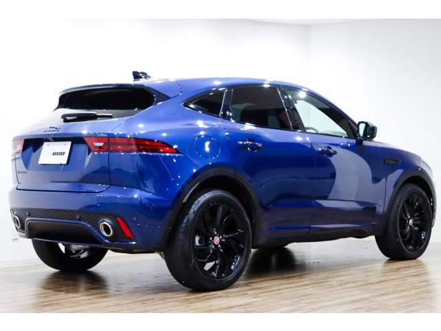Jaguar E-Pace 8