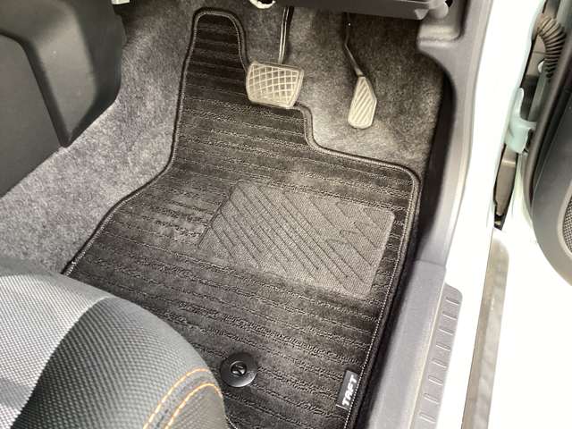 Daihatsu Taft 9