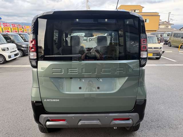 Mitsubishi Delica Mini 9