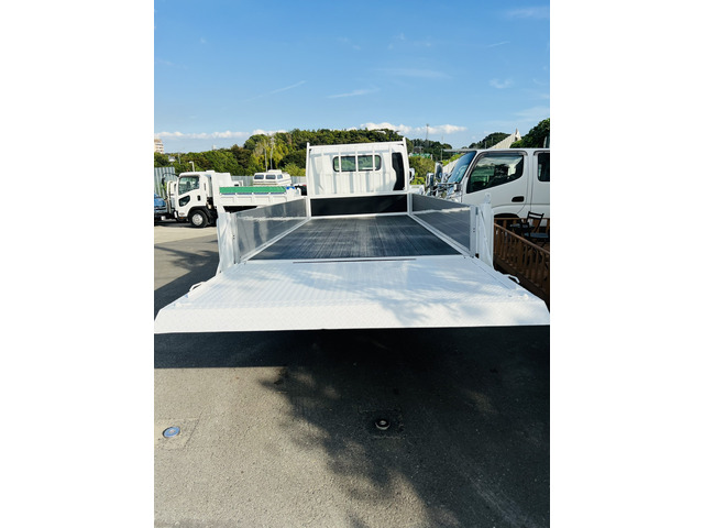 Mitsubishi Fuso Canter 3