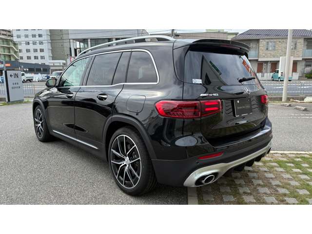 Mercedes-Benz GLB 4
