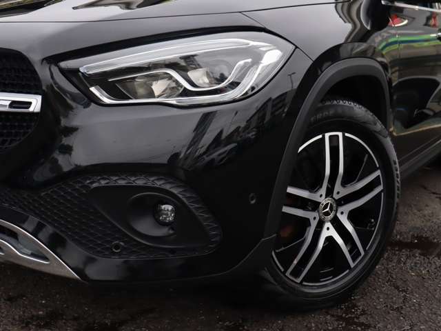 Mercedes-Benz GLA-Class 12