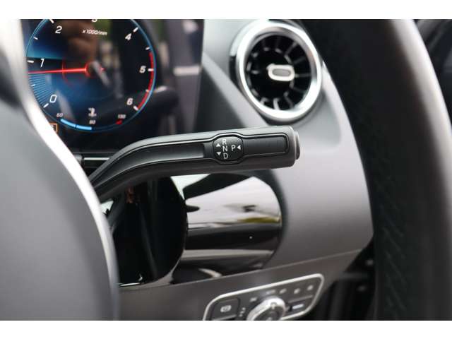 Mercedes-Benz GLA-Class 7