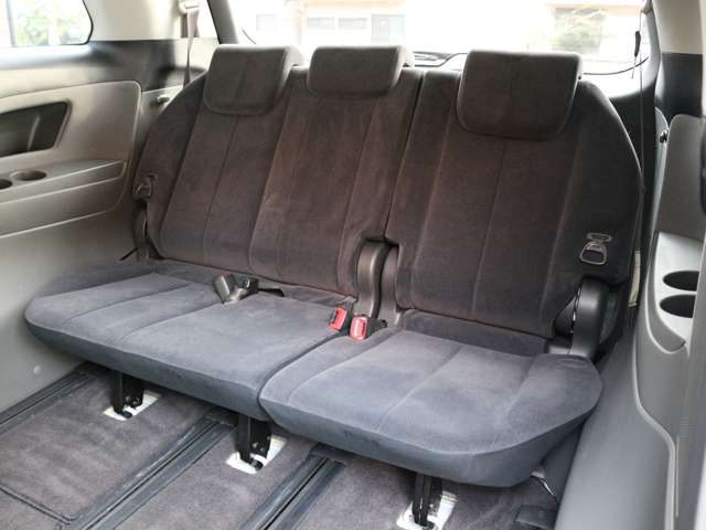 Toyota Estima 11