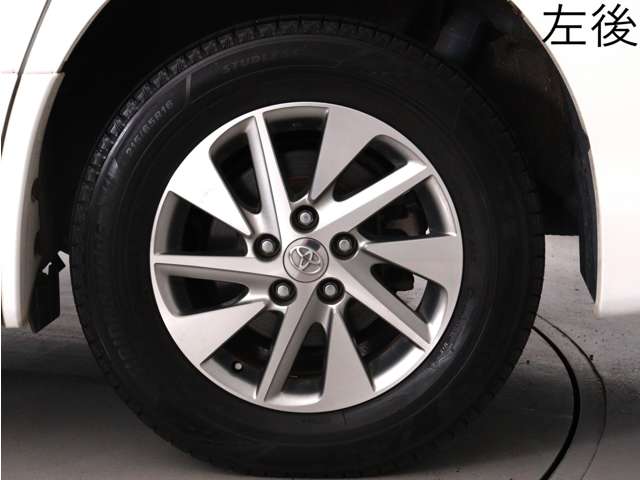 Toyota Vellfire Hybrid 12