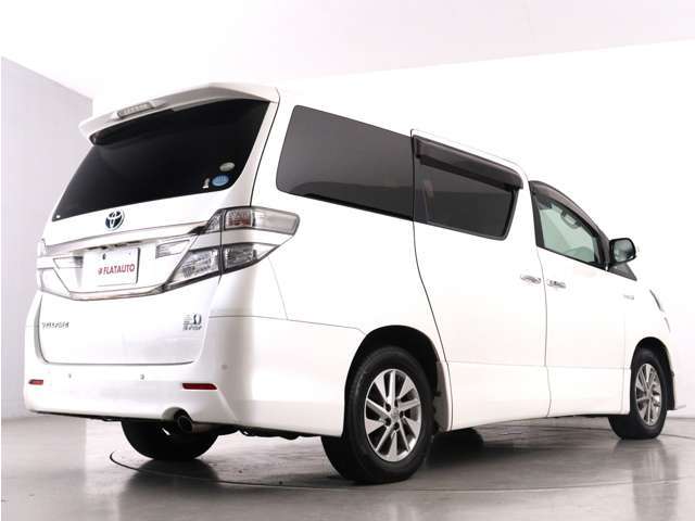 Toyota Vellfire Hybrid 10