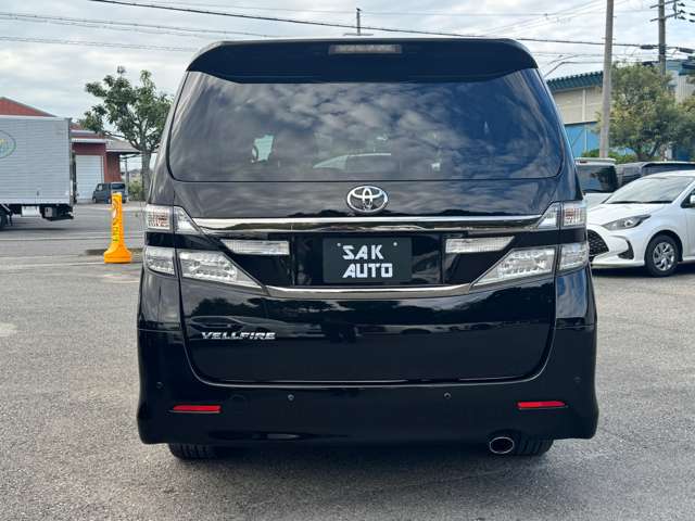 Toyota Vellfire 12