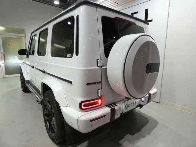 Mercedes-Benz G-Class 2