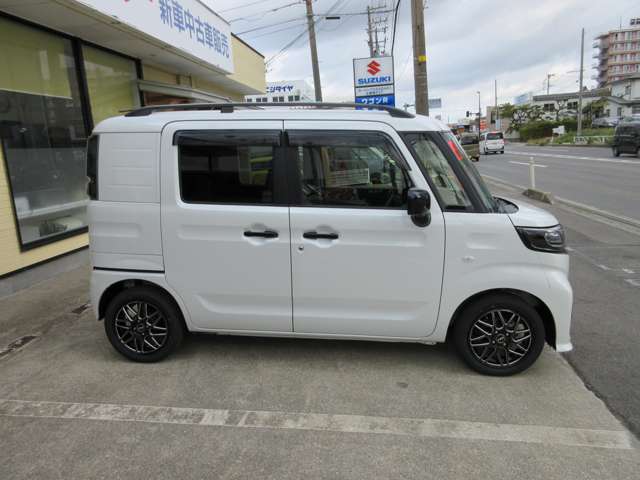 Suzuki Spacia Base 4