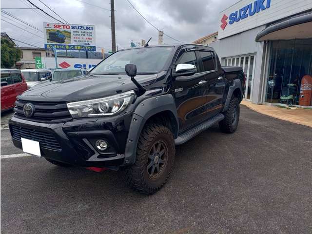 Toyota Hilux 2