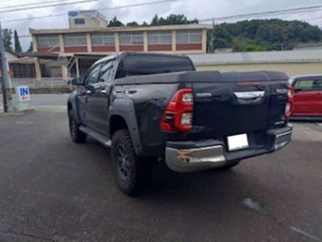 Toyota Hilux 6