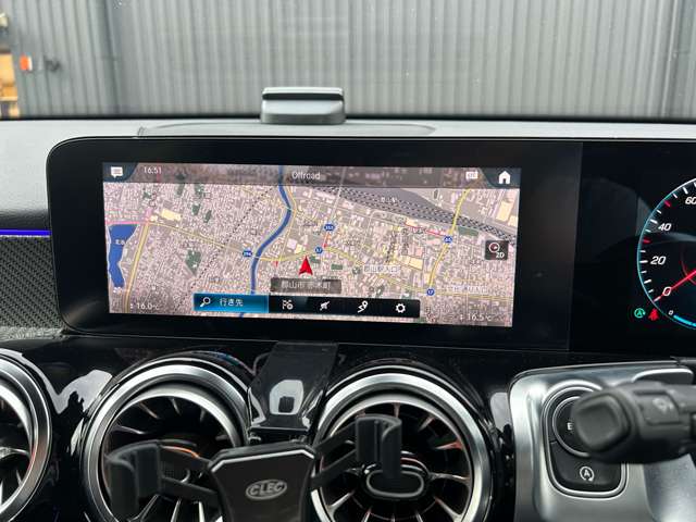 Mercedes-Benz GLB 12