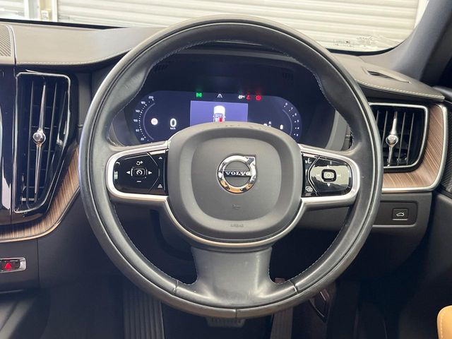 Volvo XC60 11