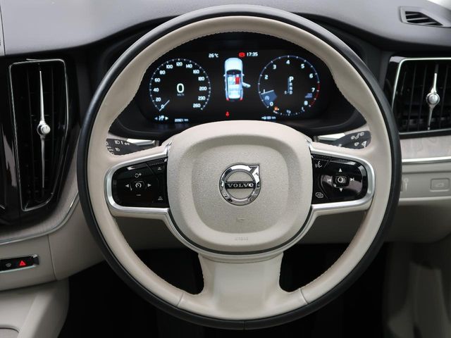 Volvo XC60 11