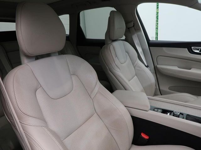 Volvo XC60 9