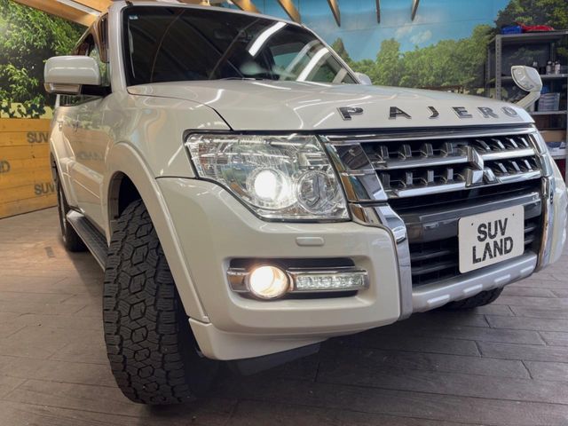 Mitsubishi Pajero 12