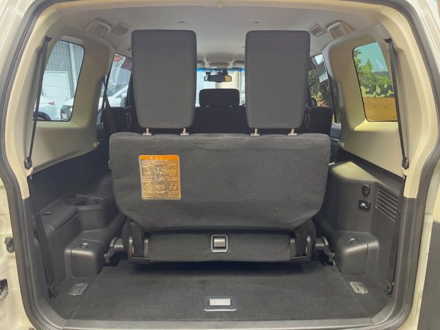 Mitsubishi Pajero 10