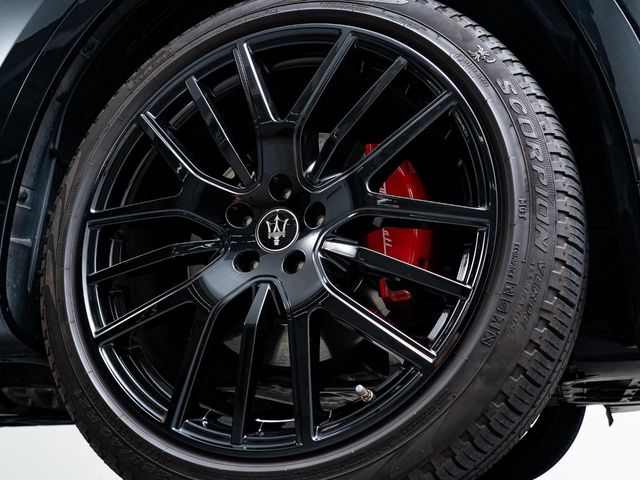 Maserati Levante 6