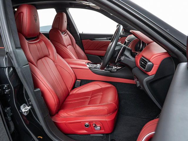 Maserati Levante 9