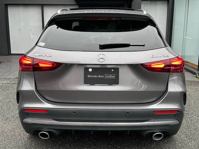 Mercedes-Benz GLA-Class 5
