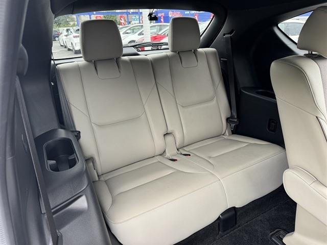 Mazda CX-8 11