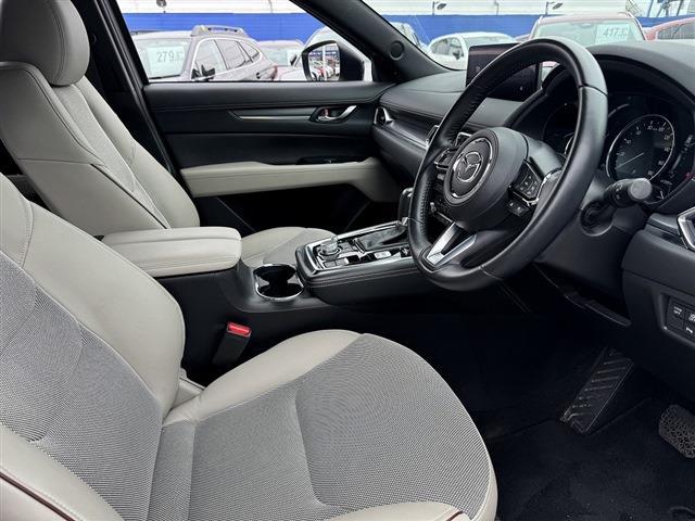 Mazda CX-8 8