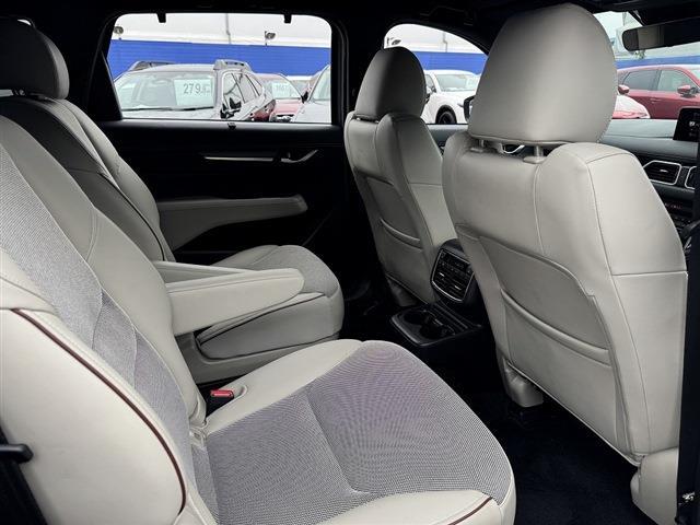 Mazda CX-8 10