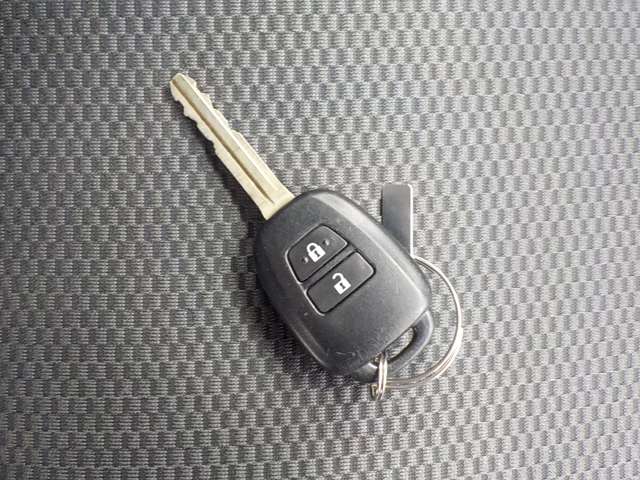 Toyota Regius Ace 7