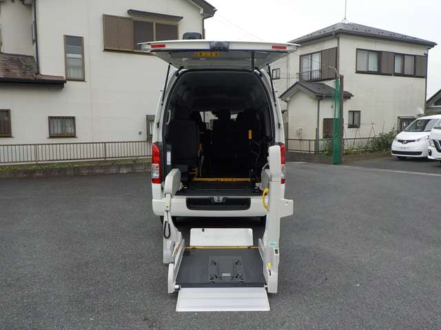 Toyota Regius Ace 9