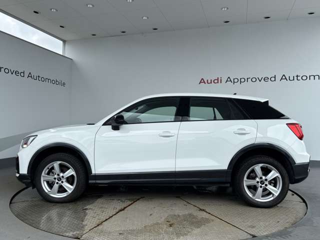 Audi Q2 7