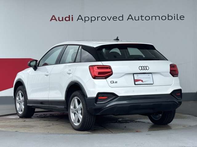 Audi Q2 8