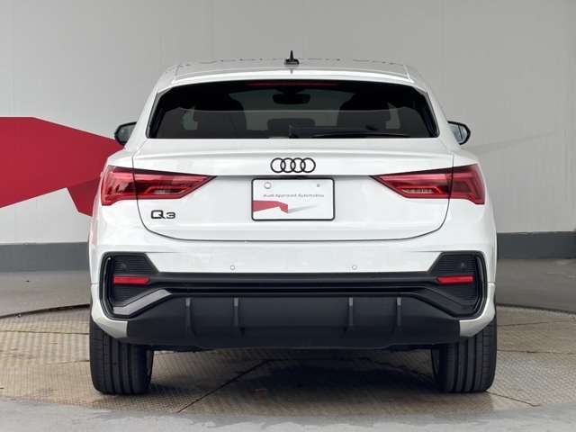Audi Q3 Sportback 4