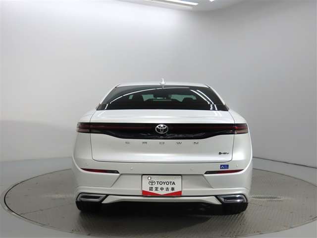 Toyota Crown Crossover 2