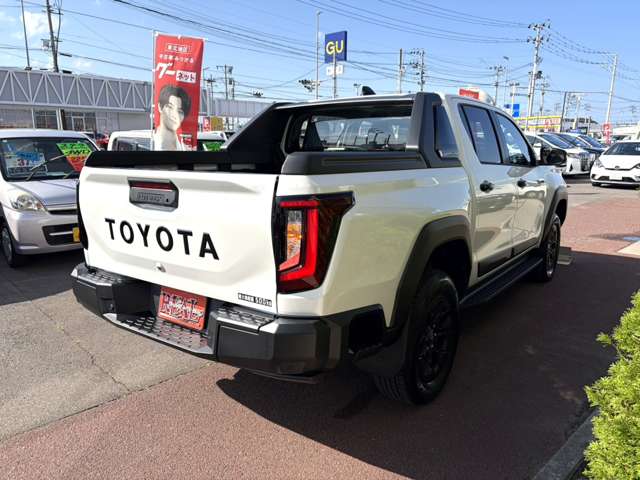 Toyota Hilux 10