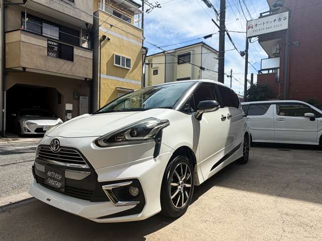 Toyota Sienta 7