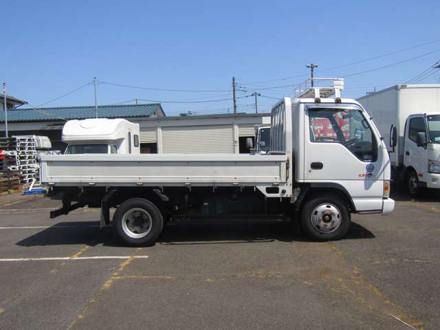 Isuzu Elf 6