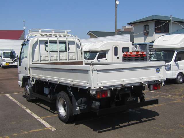 Isuzu Elf 9