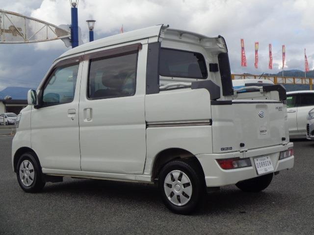 Daihatsu Hijet Deck Van 3