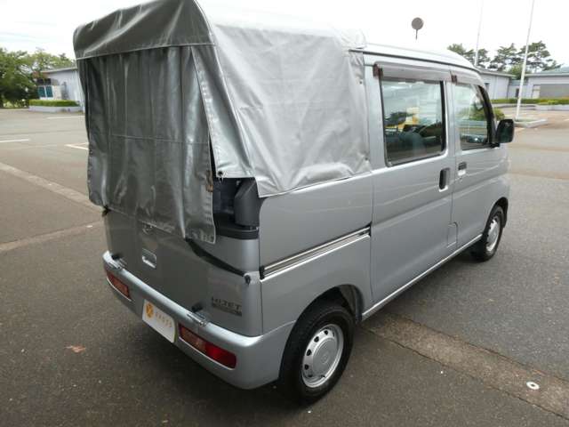 Daihatsu Hijet Deck Van 8