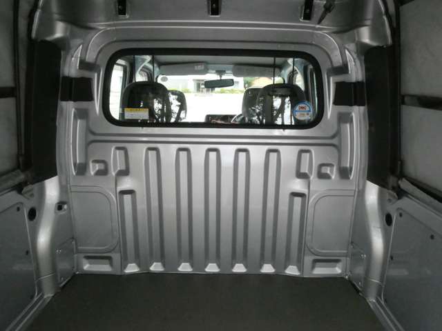 Daihatsu Hijet Deck Van 10