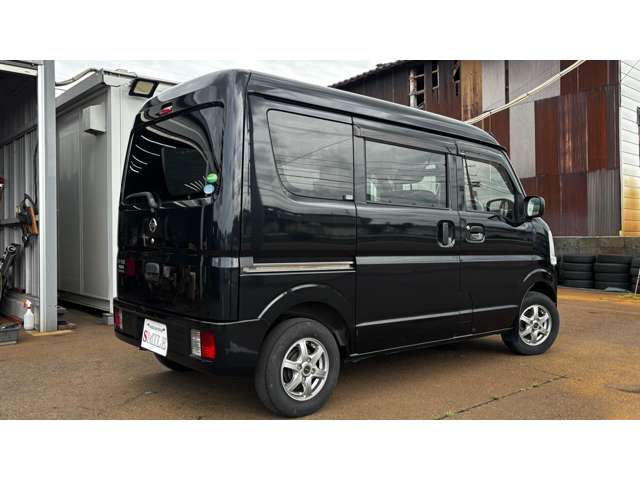 Nissan NV100 Clipper 6