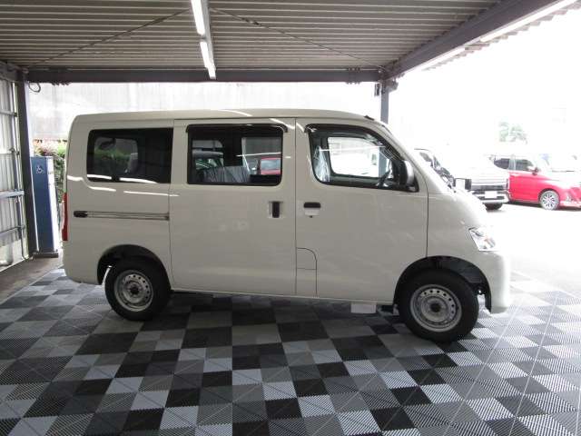 Toyota Town Ace Van 7
