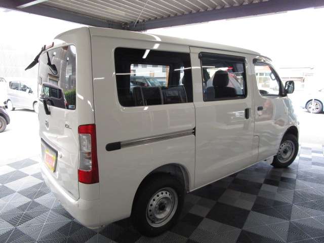 Toyota Town Ace Van 10