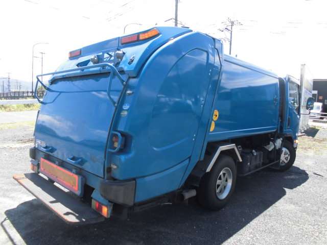 Isuzu Elf 4