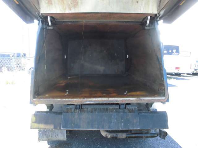 Isuzu Elf 9