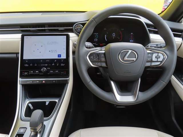 Lexus LBX 9