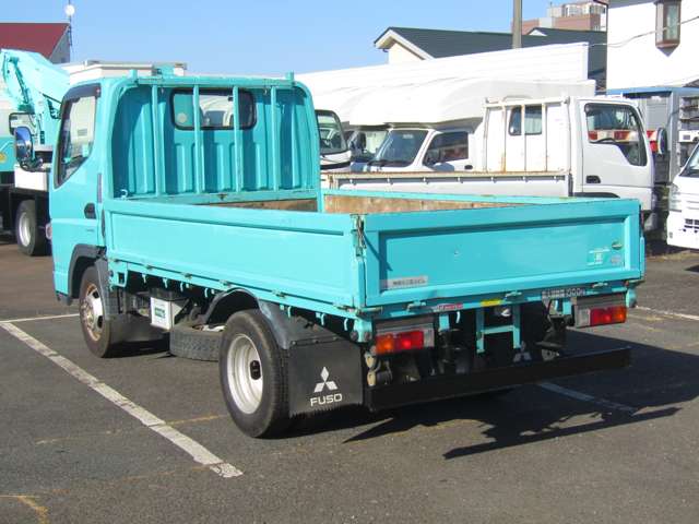 Mitsubishi Fuso Canter 9